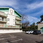 Apartment Emeraude *